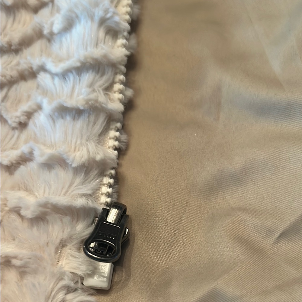 Patagonia Cream Fleece Jacket - Picture 4 of 4